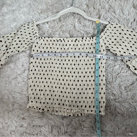 Line and Dot Off Shoulder Polka Dot Puff Sleeve Top - Picture 12 of 12